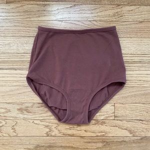 Arq high rise undies size small in spice